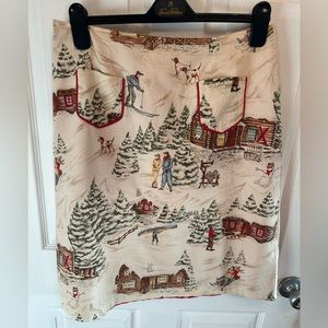 Darling cream pencil skirt with winter scene